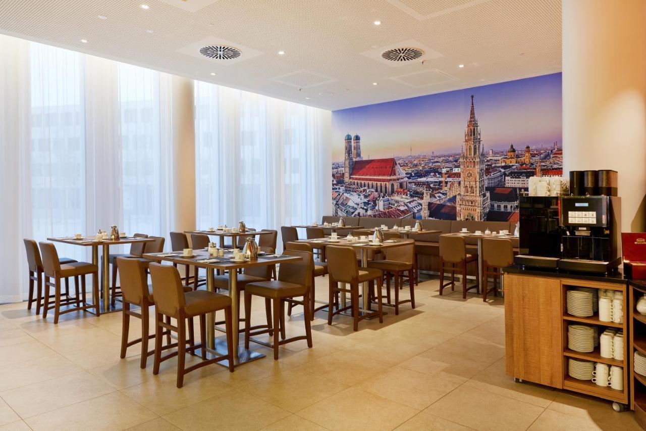 Hotel H4 Messe 4*